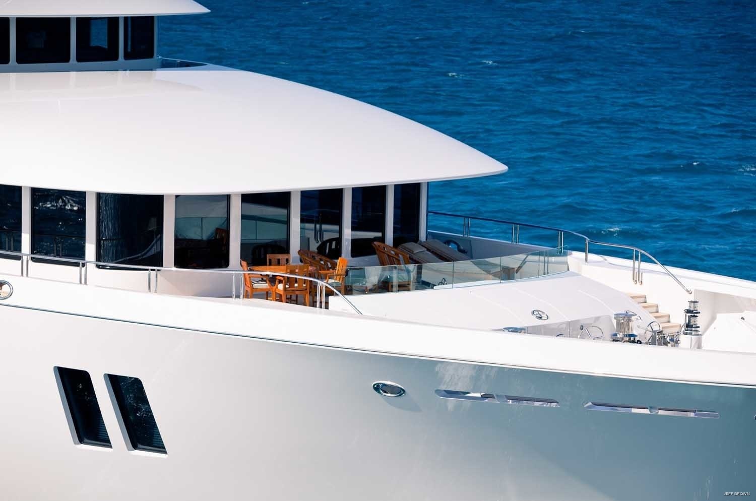 Yacht INVICTUS, Delta Marine CHARTERWORLD Luxury Superyacht Charters